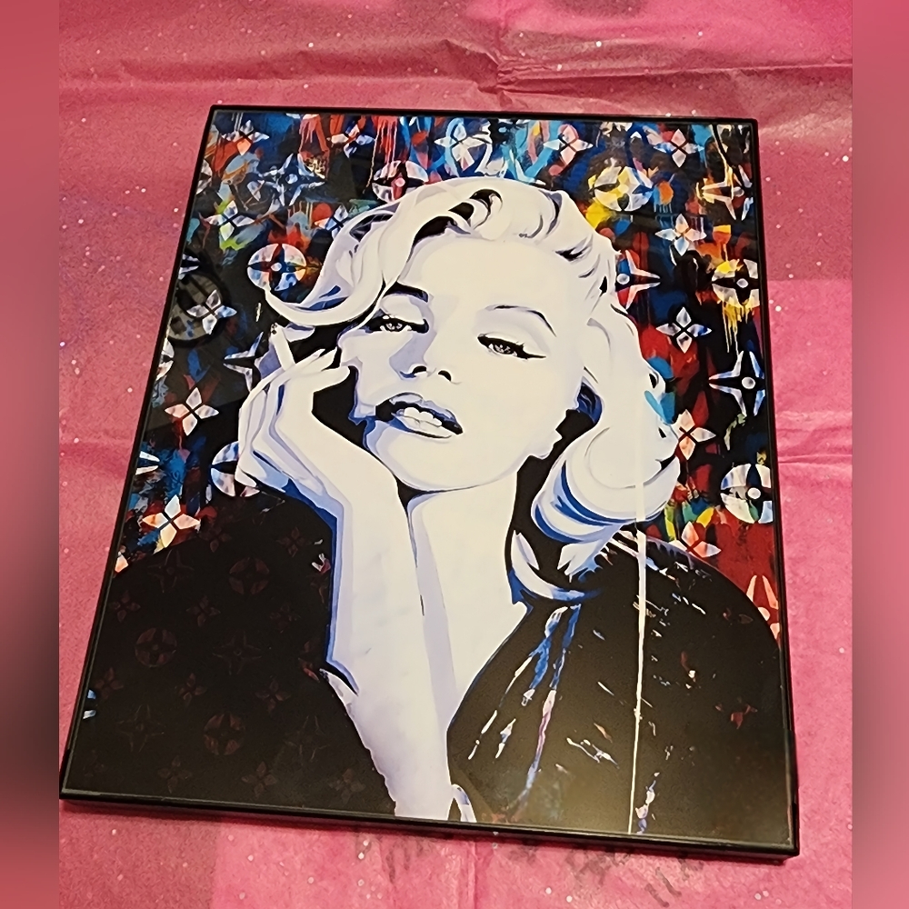 Marilyn Monroe 8 1/2"x11" Wall Art
